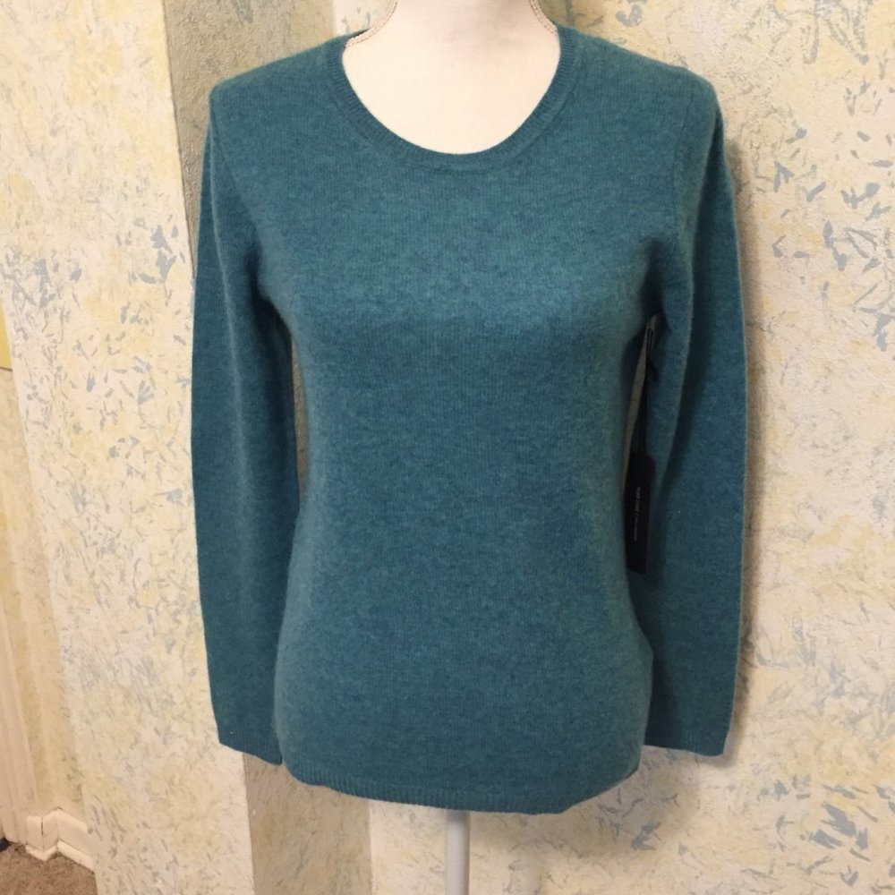 Tahari Blue 100% Cashmere Sweater  New Small